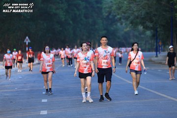 BINH DUONG NEW CITY HALF MARATHON 2024 - Ảnh #1773973