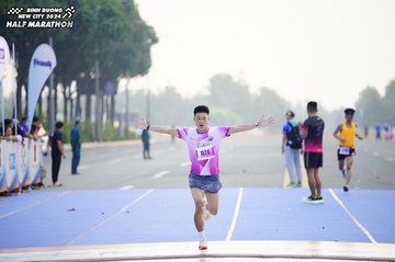 BINH DUONG NEW CITY HALF MARATHON 2024 - Ảnh #1773497