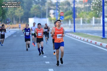 BINH DUONG NEW CITY HALF MARATHON 2024 - Ảnh #1775241