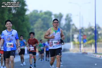 BINH DUONG NEW CITY HALF MARATHON 2024 - Ảnh #1763921