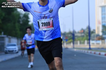 BINH DUONG NEW CITY HALF MARATHON 2024 - Ảnh #1764314