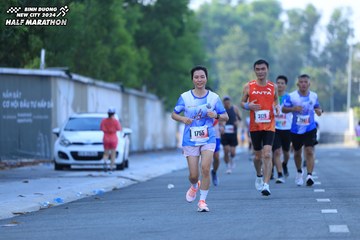 BINH DUONG NEW CITY HALF MARATHON 2024 - Ảnh #1765900