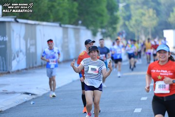 BINH DUONG NEW CITY HALF MARATHON 2024 - Ảnh #1768959