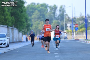 BINH DUONG NEW CITY HALF MARATHON 2024 - Ảnh #1763571