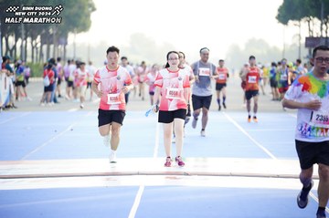 BINH DUONG NEW CITY HALF MARATHON 2024 - Ảnh #1763833