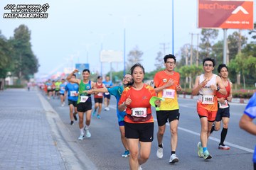 BINH DUONG NEW CITY HALF MARATHON 2024 - Ảnh #1774735