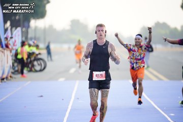 BINH DUONG NEW CITY HALF MARATHON 2024 - Ảnh #1775652