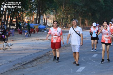 BINH DUONG NEW CITY HALF MARATHON 2024 - Ảnh #1774368