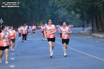 BINH DUONG NEW CITY HALF MARATHON 2024 - Ảnh #1774018