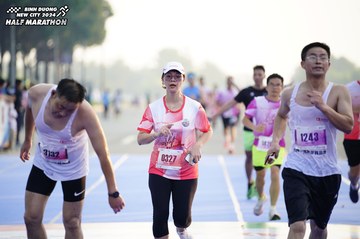 BINH DUONG NEW CITY HALF MARATHON 2024 - Ảnh #1761597