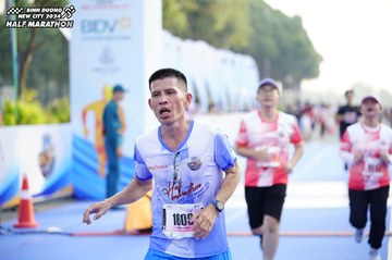 BINH DUONG NEW CITY HALF MARATHON 2024 - Ảnh #1764945
