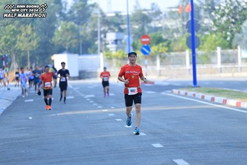 BINH DUONG NEW CITY HALF MARATHON 2024 - Ảnh #1768911