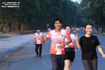BINH DUONG NEW CITY HALF MARATHON 2024 - Ảnh #1773631