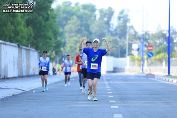 BINH DUONG NEW CITY HALF MARATHON 2024 - Ảnh #1768495