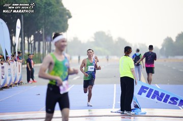 BINH DUONG NEW CITY HALF MARATHON 2024 - Ảnh #1773746