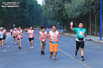 BINH DUONG NEW CITY HALF MARATHON 2024 - Ảnh #1774332