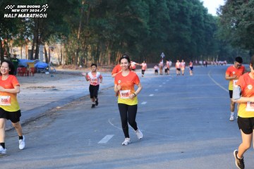 BINH DUONG NEW CITY HALF MARATHON 2024 - Ảnh #1774527