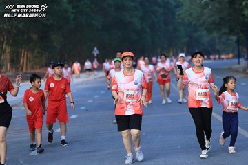 BINH DUONG NEW CITY HALF MARATHON 2024 - Ảnh #1774079