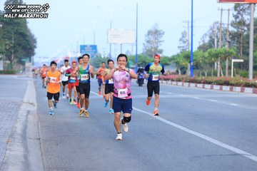 BINH DUONG NEW CITY HALF MARATHON 2024 - Ảnh #1768657
