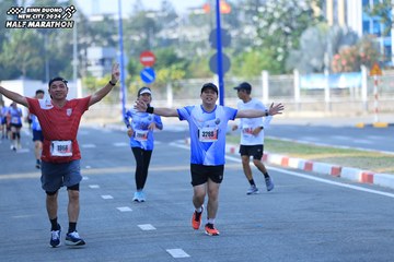 BINH DUONG NEW CITY HALF MARATHON 2024 - Ảnh #1769495