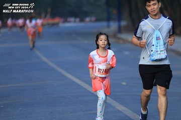 BINH DUONG NEW CITY HALF MARATHON 2024 - Ảnh #1774226