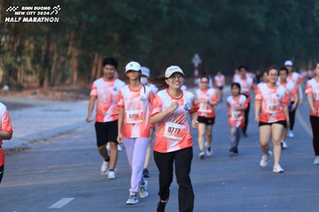BINH DUONG NEW CITY HALF MARATHON 2024 - Ảnh #1773400