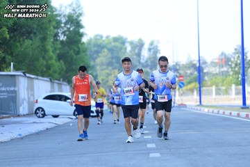 BINH DUONG NEW CITY HALF MARATHON 2024 - Ảnh #1767801