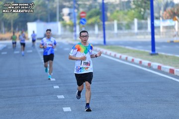 BINH DUONG NEW CITY HALF MARATHON 2024 - Ảnh #1775075