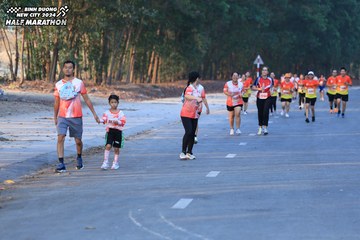 BINH DUONG NEW CITY HALF MARATHON 2024 - Ảnh #1774437