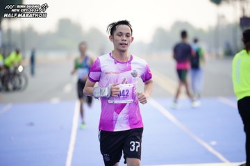 BINH DUONG NEW CITY HALF MARATHON 2024 - Ảnh #1774393
