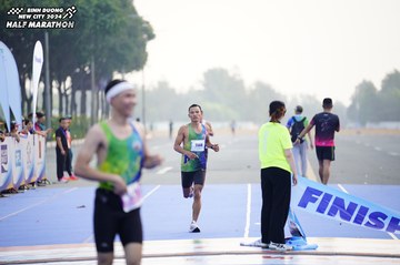 BINH DUONG NEW CITY HALF MARATHON 2024 - Ảnh #1773735
