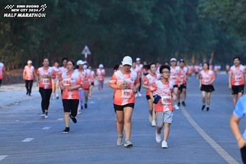 BINH DUONG NEW CITY HALF MARATHON 2024 - Ảnh #1773320