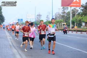 BINH DUONG NEW CITY HALF MARATHON 2024 - Ảnh #1773153