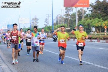 BINH DUONG NEW CITY HALF MARATHON 2024 - Ảnh #1774357