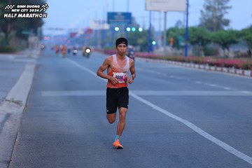 BINH DUONG NEW CITY HALF MARATHON 2024 - Ảnh #1764797