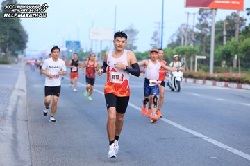 BINH DUONG NEW CITY HALF MARATHON 2024 - Ảnh #1767865