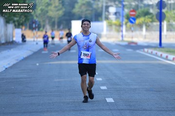 BINH DUONG NEW CITY HALF MARATHON 2024 - Ảnh #1769356