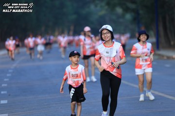 BINH DUONG NEW CITY HALF MARATHON 2024 - Ảnh #1773917