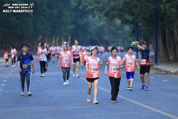 BINH DUONG NEW CITY HALF MARATHON 2024 - Ảnh #1773825