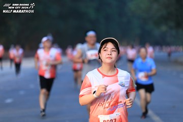 BINH DUONG NEW CITY HALF MARATHON 2024 - Ảnh #1773299