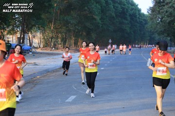 BINH DUONG NEW CITY HALF MARATHON 2024 - Ảnh #1774521