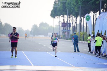 BINH DUONG NEW CITY HALF MARATHON 2024 - Ảnh #1773170