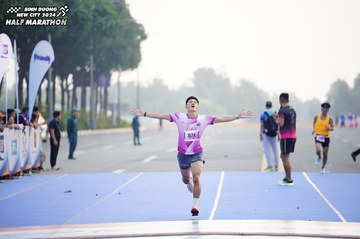BINH DUONG NEW CITY HALF MARATHON 2024 - Ảnh #1773446