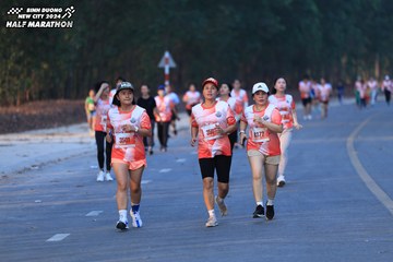 BINH DUONG NEW CITY HALF MARATHON 2024 - Ảnh #1773528