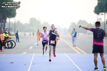 BINH DUONG NEW CITY HALF MARATHON 2024 - Ảnh #1775528
