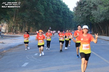 BINH DUONG NEW CITY HALF MARATHON 2024 - Ảnh #1774505