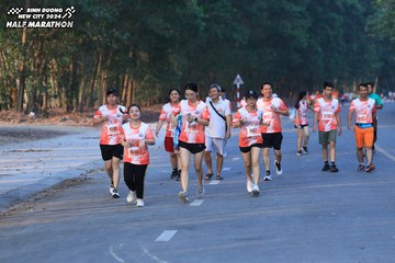BINH DUONG NEW CITY HALF MARATHON 2024 - Ảnh #1774295