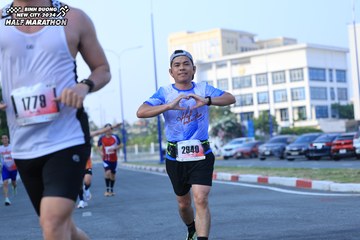 BINH DUONG NEW CITY HALF MARATHON 2024 - Ảnh #1775450