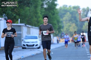 BINH DUONG NEW CITY HALF MARATHON 2024 - Ảnh #1765239