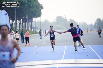 BINH DUONG NEW CITY HALF MARATHON 2024 - Ảnh #1772988